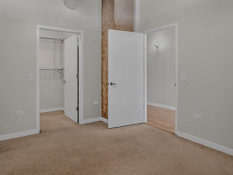 50 E 16th St #1210 — Photo 8