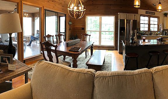 3rd image of 288 Wildwood Cir