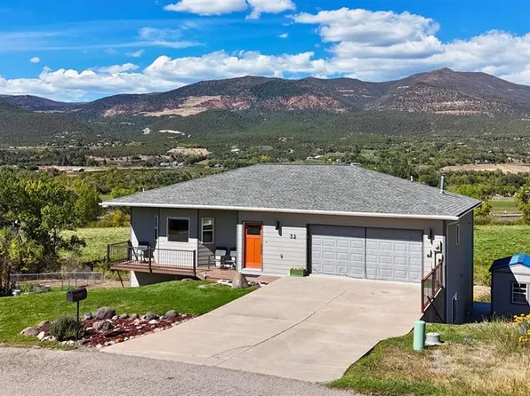 32 Pan American Avenue, Paonia, CO 81428