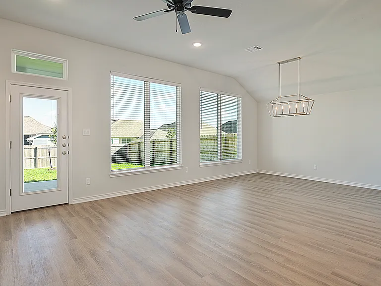 3124 Tarleton Ct — Photo 6