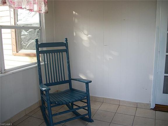 3rd image of 429 W Trinidad Ave