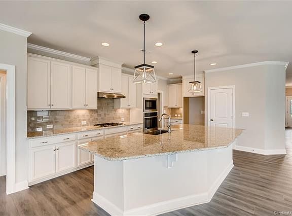 4th image of 1026 Curling Creek Dr #53