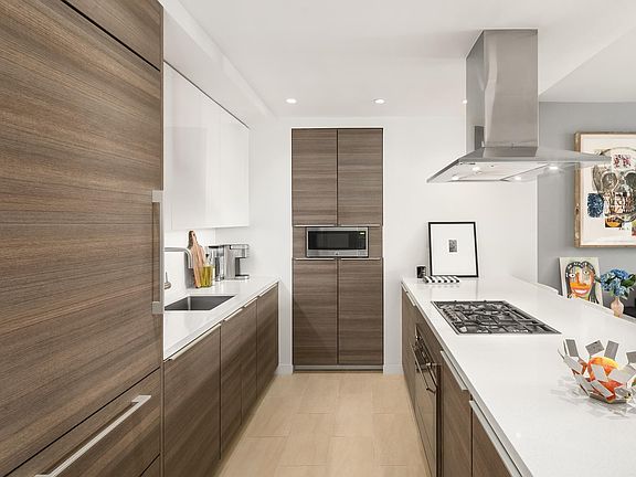 4th image of 151 W 21st St APT 5A