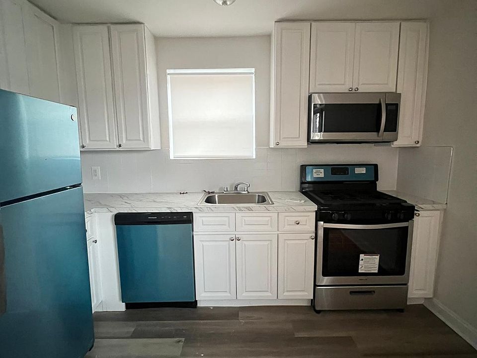 1st image of 22425 67th Ave #2