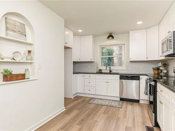 3665 Lindley Cir, Powder Springs, GA 30127
