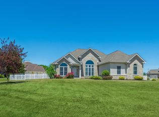 8610 Keri Ct, Franksville, WI 53126