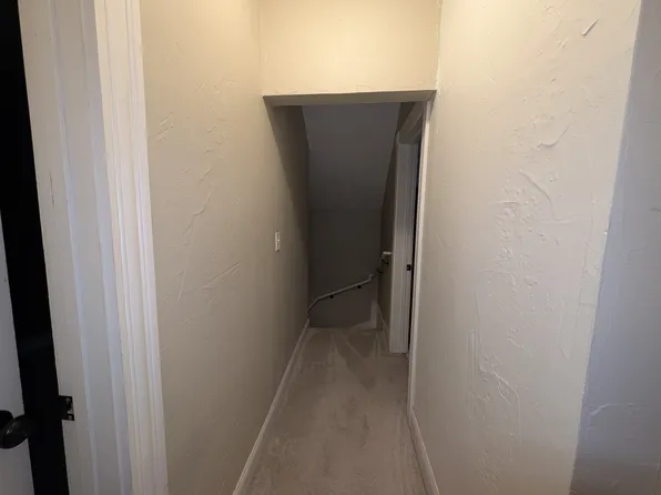 915 Rose Ave E #2, Saint Paul, MN 55106