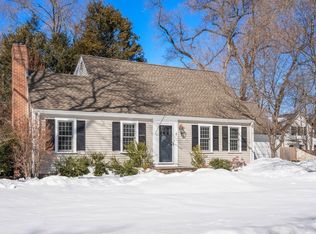 6 Boulder Brook Rd, Wellesley, MA 02481