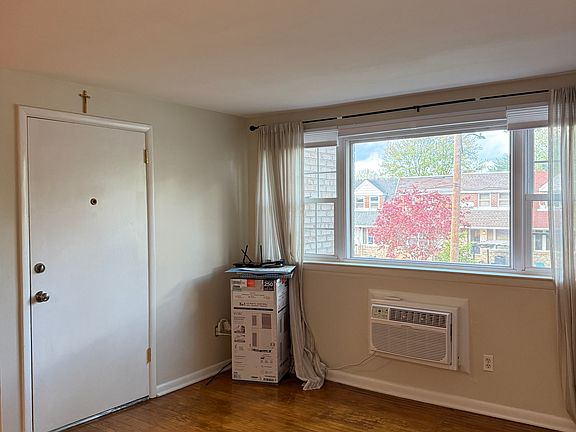 4th image of 5465 Houghton Pl #1