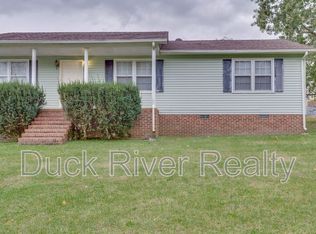 525 Woods Dr #B, Columbia, TN 38401