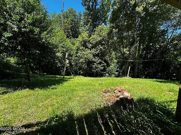 3rd image of 470 General Winship Dr S