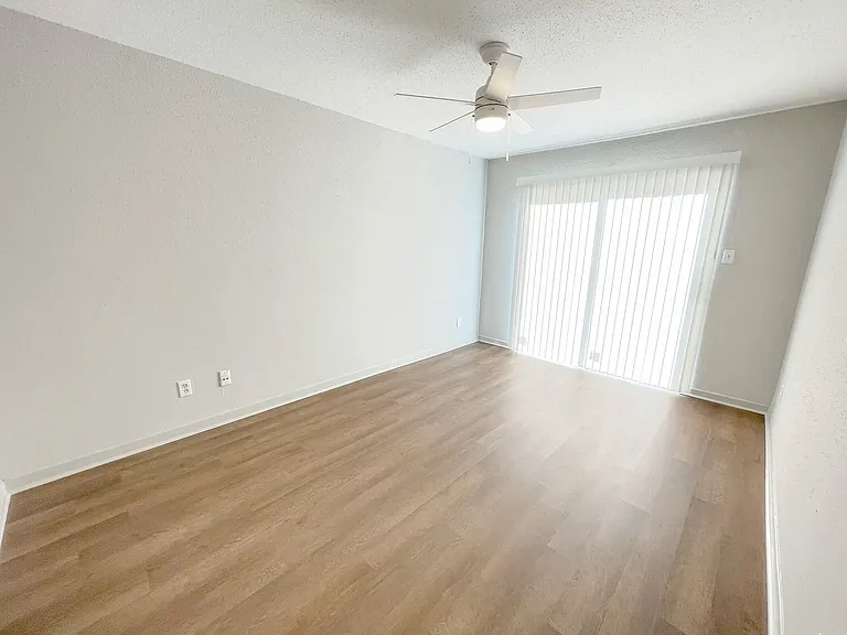 Signature at Southfield Apartments — Photo 26