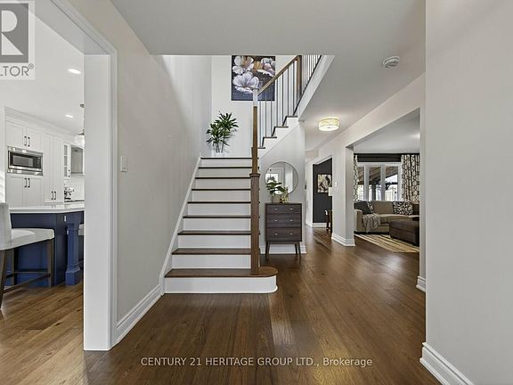4th image of 27 Taylor Ct