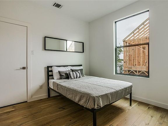4th image of 2627 Kimsey Dr Unit 102