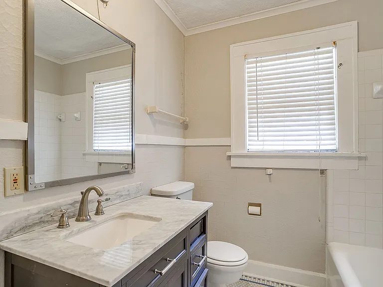 3216 Cockrell Ave — Photo 7