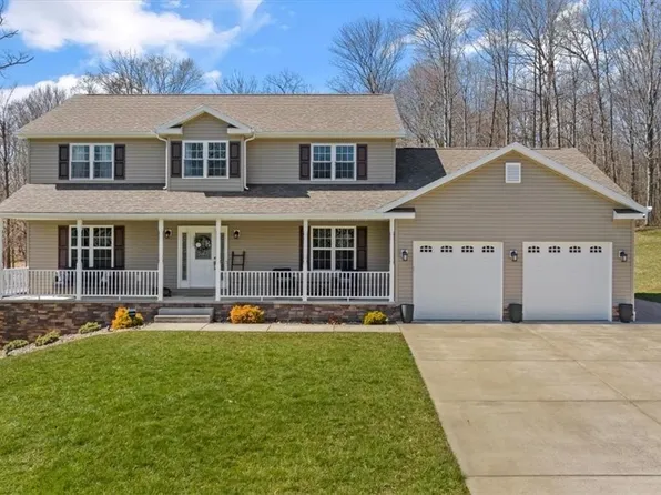 251 Summit Dr, Parkersburg, WV 26187