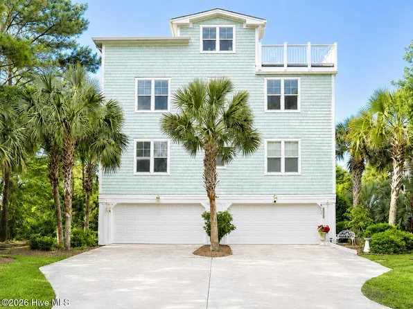 5000 Oquinn Boulevard SE # B, Southport, NC 28461