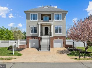 9205 Haines Dr, Lorton, VA