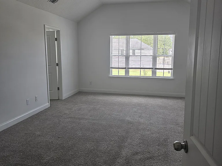100 Cohen Dr — Photo 10