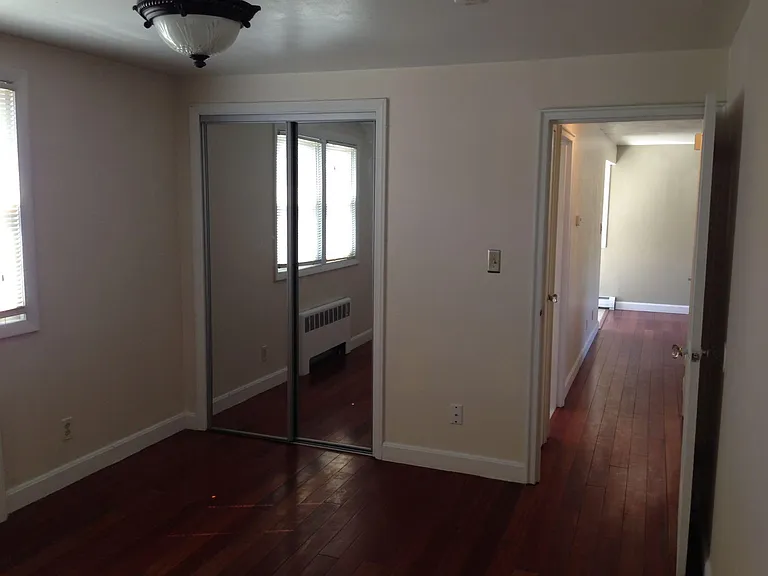 1 Neillian Way — Photo 3