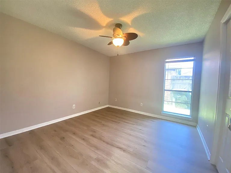 815 Ramada Dr — Photo 10