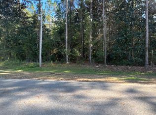 22 Cherokee Pl, Kiln, MS 39556