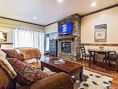 2nd image of 2305 Sidewinder Dr #903