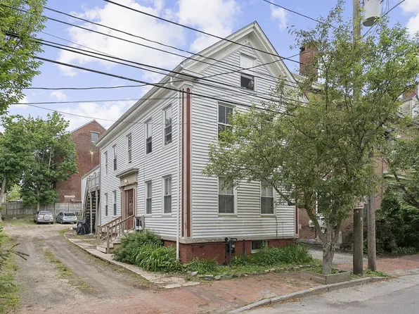 82 Winter St #1, Portland, ME 04102