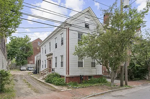 82 Winter St #1 Photo 1