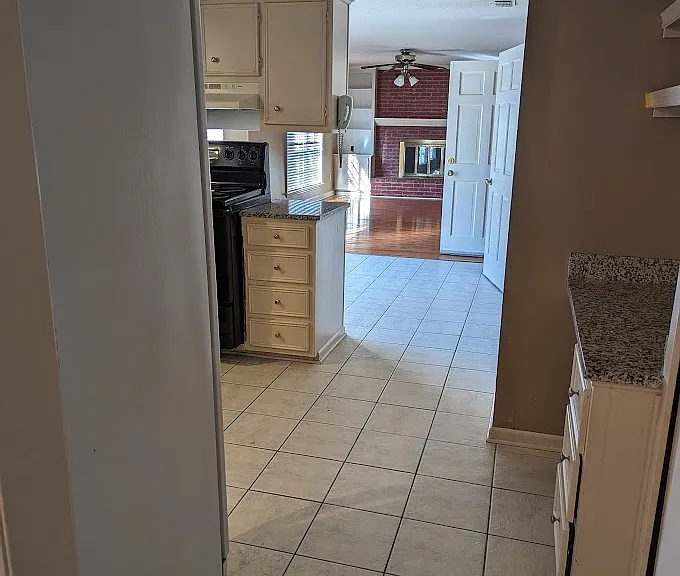 8 Lisa Ct — Photo 7