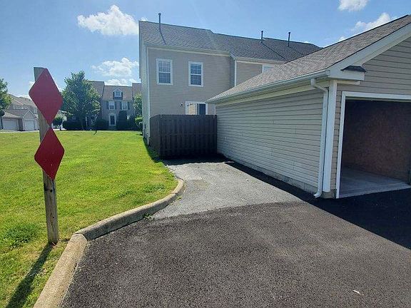 5th image of 5769 High Rock Dr