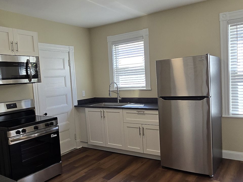 1st image of 22A Morton St #22-A