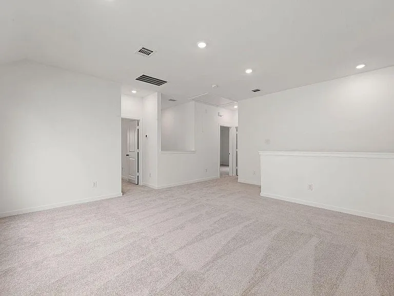 6411 Symphony Wave Dr — Photo 32