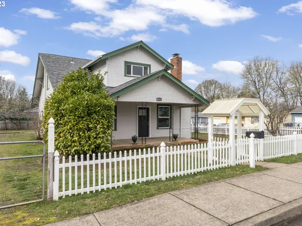 88162 7th St, Veneta, OR 97487