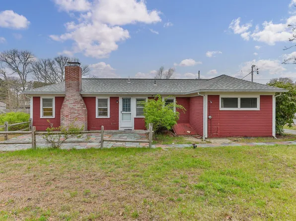 12 Naushon Road, Dennis Port, MA 02639