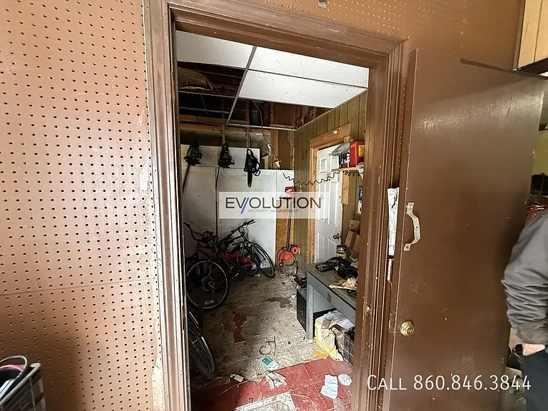 228-230 Franklin Ave #230 FRANKLIN AVENUE — Photo 5