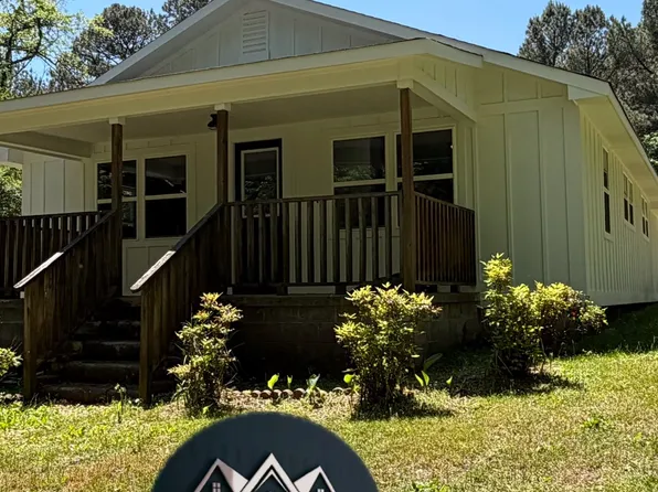 1408 Adamsburg Rd E, Fort Payne, AL 35967