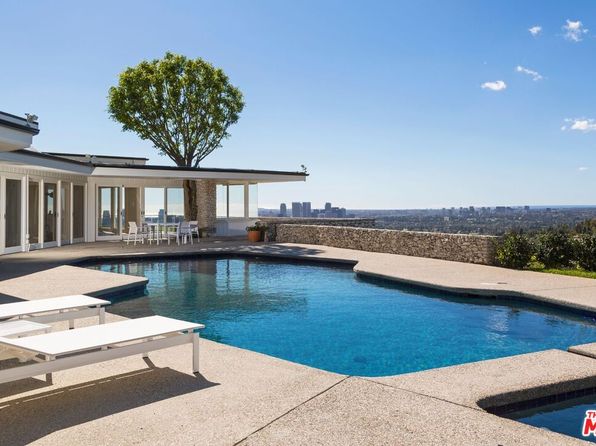 1174 N Hillcrest Rd, Beverly Hills, CA 90210