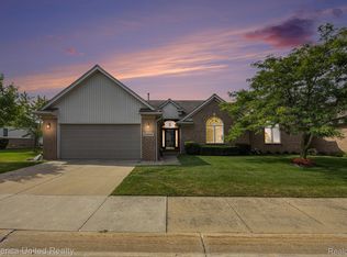 34880 Partridge Xing, Richmond, MI