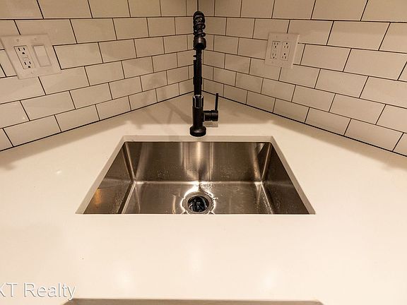 4th image of 1714 N Spaulding Ave #9461870