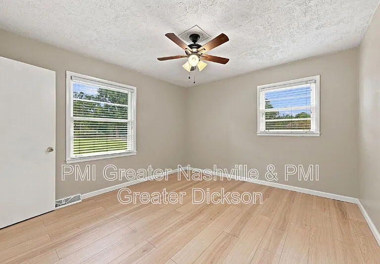 366 N Powers Blvd — Photo 23