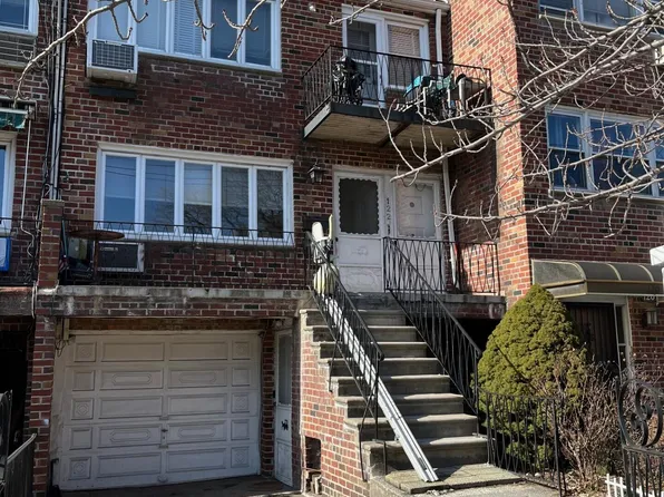 122 28th Ave, Brooklyn, NY 11214