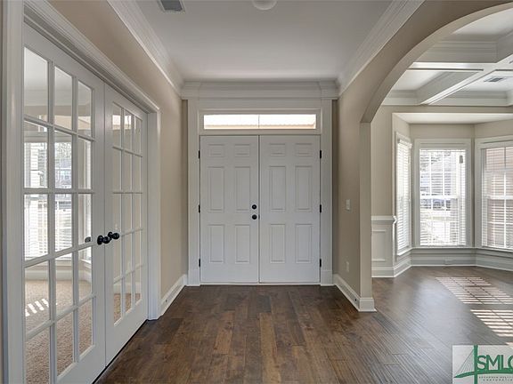 2nd image of 110 Clover Pointe Circle