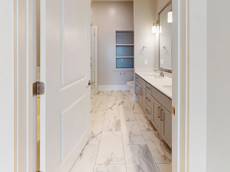 Providence Flats — Photo 19