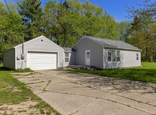 2326 Wilson Ave NW, Grand Rapids, MI