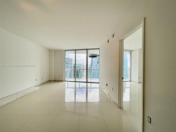 4th image of 475 Brickell Ave APT 4712