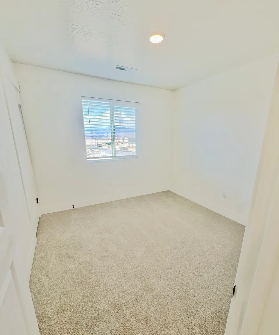 5706 S Weehawken Lane - 1 — Photo 3