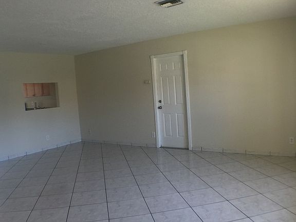 2nd image of 6062 Wauconda Way E