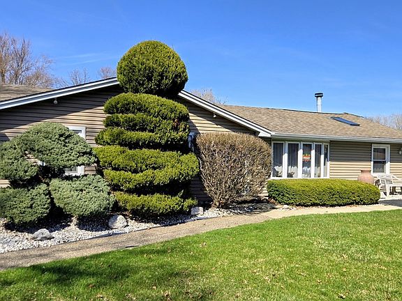2nd image of 19216 W John Kirkham Dr