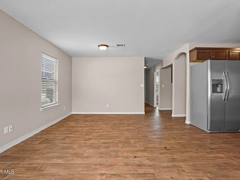 8804 Eclipse St #B — Photo 10